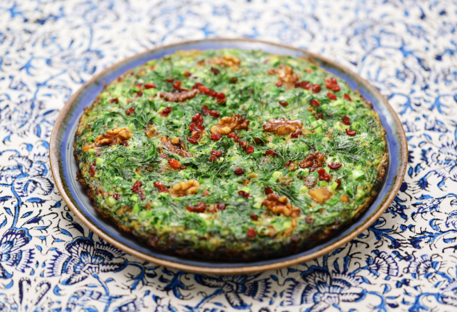 Popular traditional breakfast foods of Azerbaijan - Kuku Popular traditional breakfast foods of Azerbaijan - Kuku