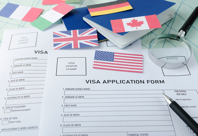 Who is eligible for the Azerbaijan multiple entry visa?