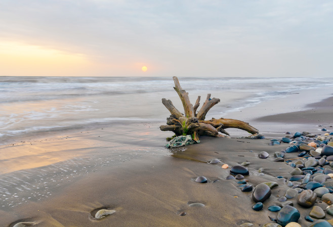 Nabran Beach: Top Seaside Destination In Azerbaijan