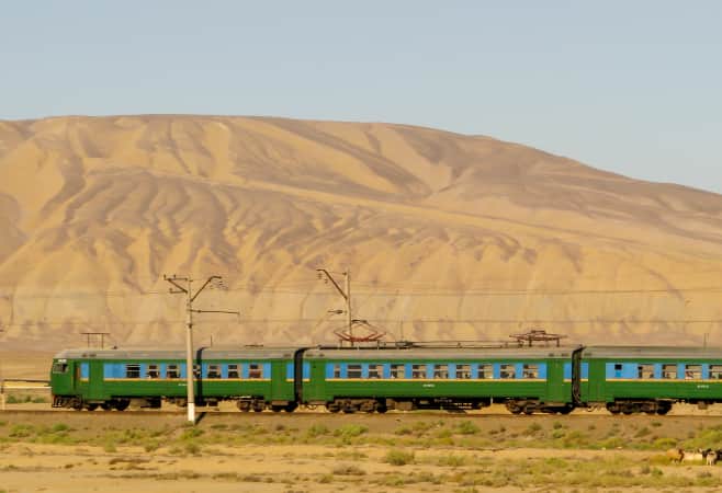 Can you travel from Russia to Azerbaijan by train? Can you travel from Russia to Azerbaijan by train?