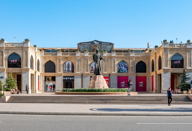 Nasimi Park is an urban park located in the center of the city of Sumqayit